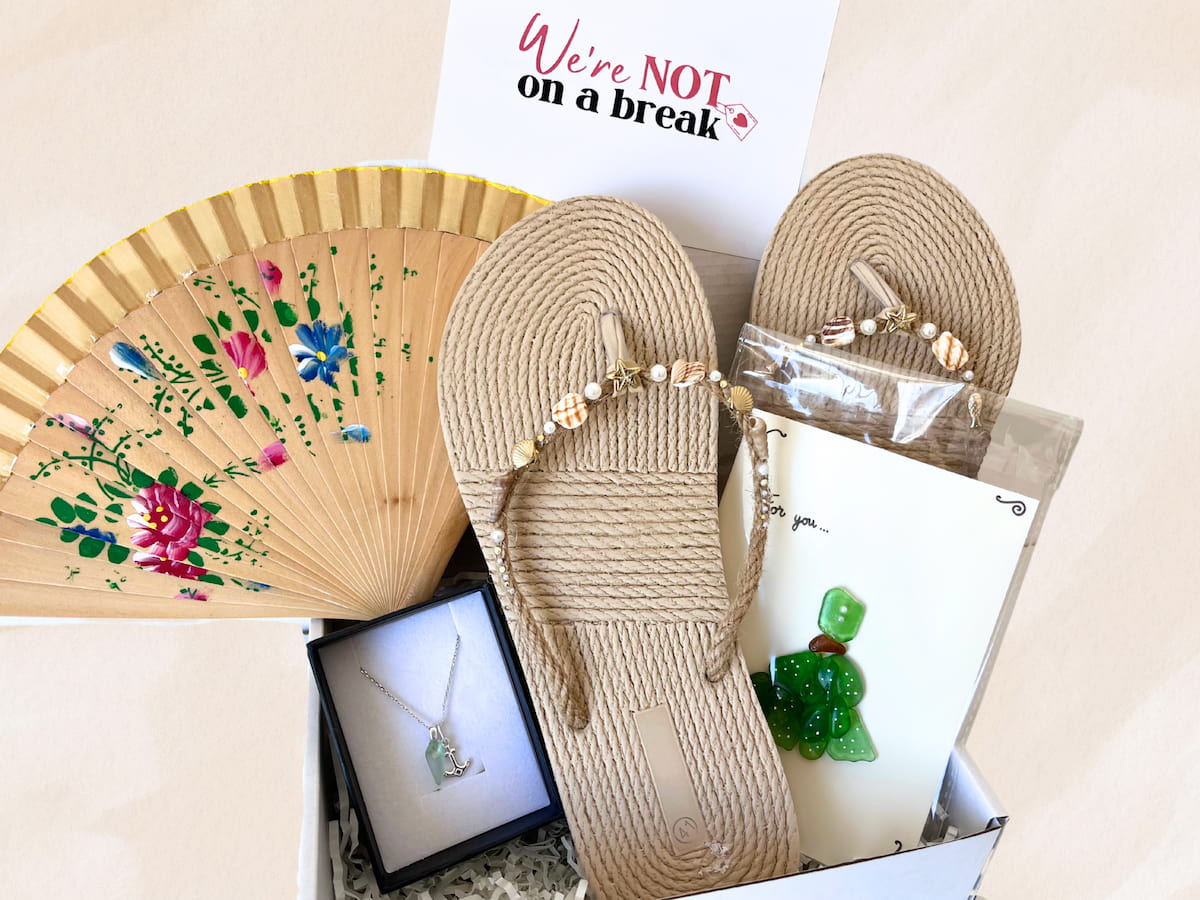 "Encanto Andaluz" - Paquete de Caja de Regalo Hecha a Mano para Ella - 18º Aniversario