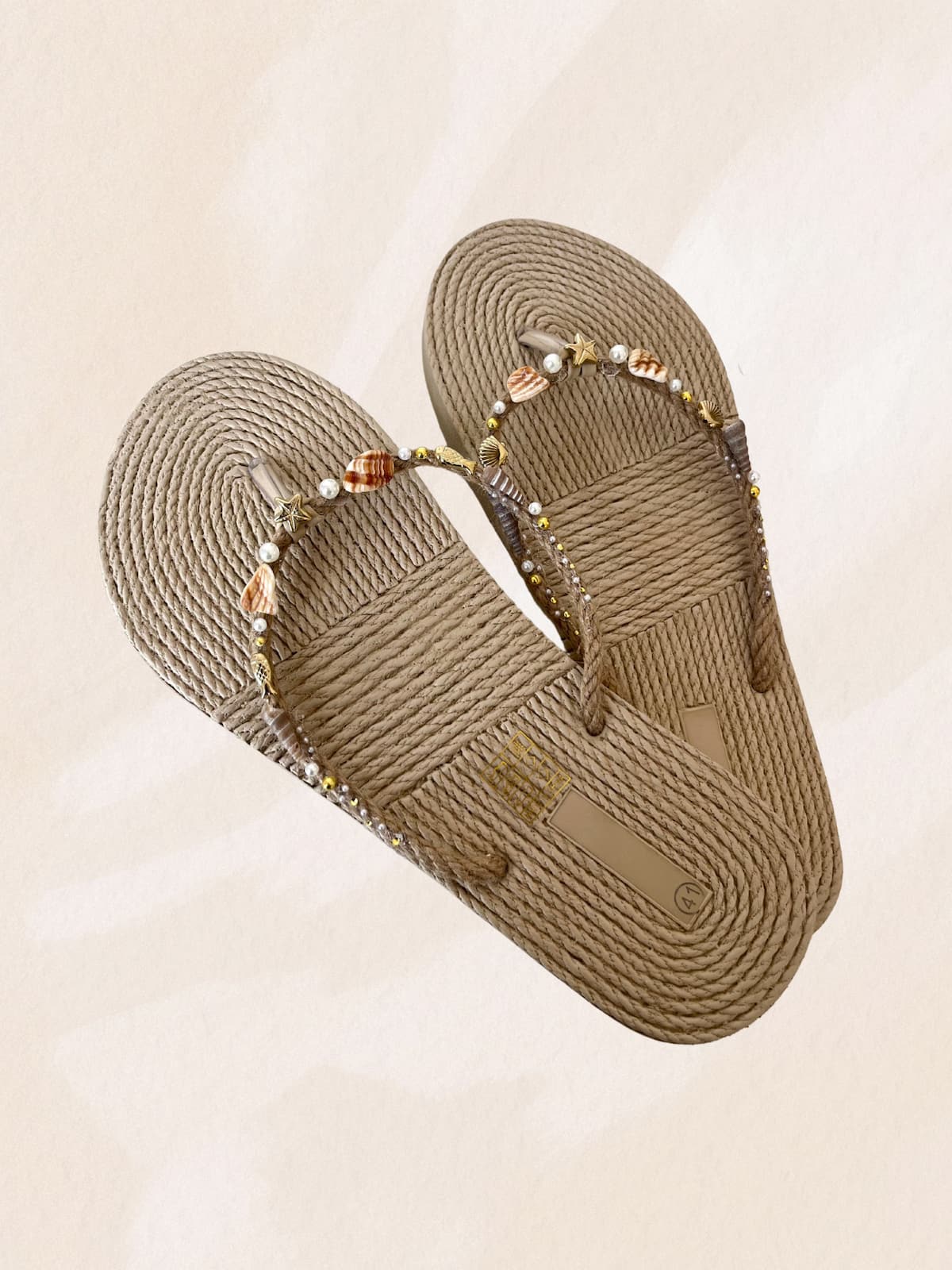 "Encanto Andaluz" - Cesta de Regalo Artesanal para Ella - 13º Aniversario